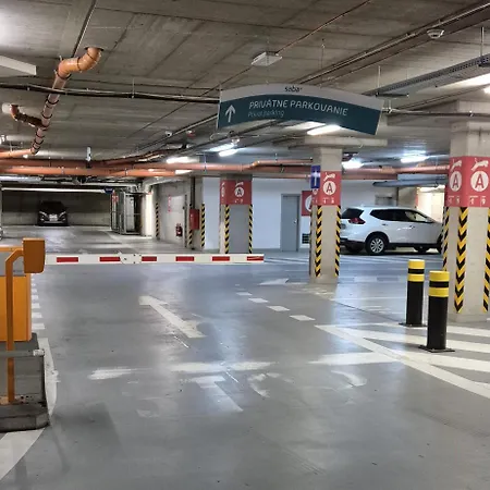 Premium Loft ǀ 2-bedrooms, Ac, 85 Sqm, Free Parking Apartmán *