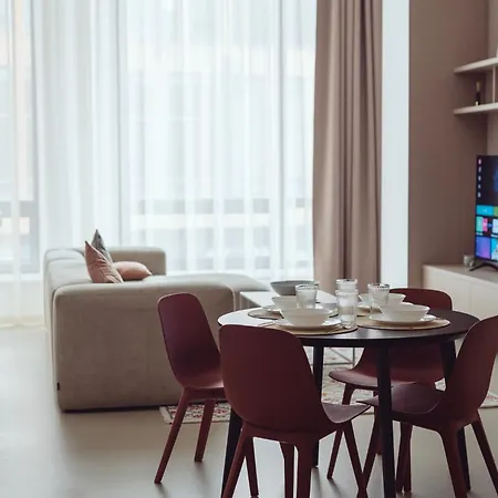 Premium Loft ǀ 2-bedrooms, Ac, 85 Sqm, Free Parking Apartment *