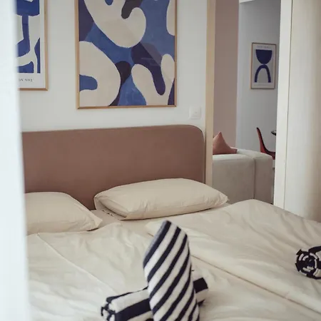 Premium Loft ǀ 2-bedrooms, Ac, 85 Sqm, Free Parking Pressburg