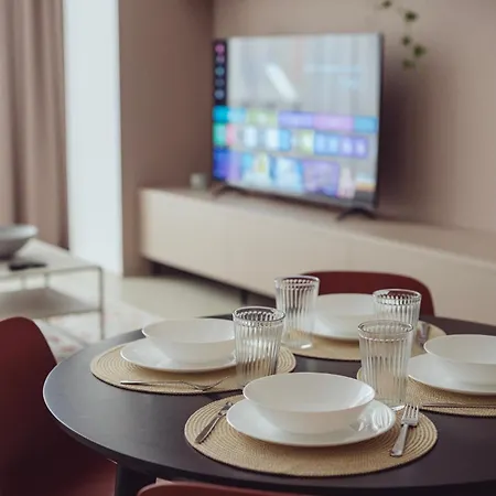 Premium Loft ǀ 2-bedrooms, Ac, 85 Sqm, Free Parking * Μπρατισλάβα